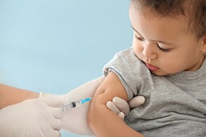 Child getting vaccinated