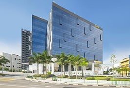 > 3,500 sq.m cutting edge facility in Singapore